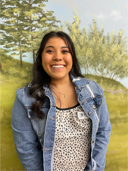 Pop YS Con Presenter Emery Bunkers